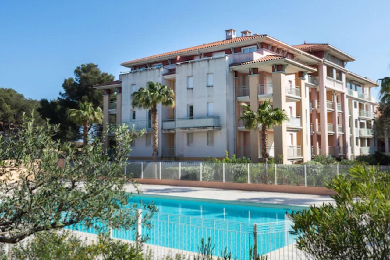Vacanceole - Les Calanques Du Parc Fréjus Exterior foto
